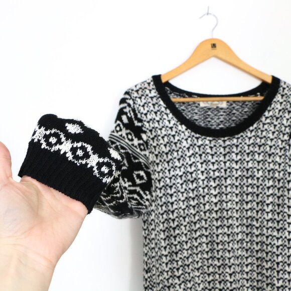 *Pink Rose Black and White Knitted Long Sleeve Dress - Picture 5 of 7